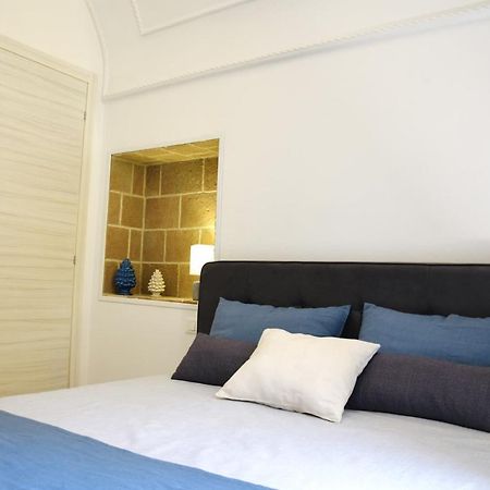 Micca Ospitalita Siciliana Bed & Breakfast Noto Bagian luar foto