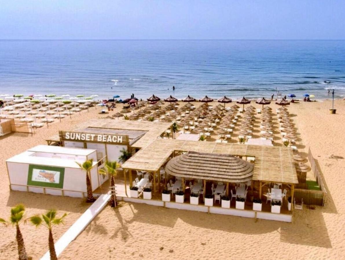 Micca Ospitalita Siciliana Bed & Breakfast Noto Bagian luar foto